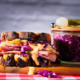 Foodfotografie & Foodstyling - Reuben Sandwich in der Nahaufnahme
